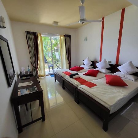 Rainbow Lagoon Resort Negombo Eksteriør bilde